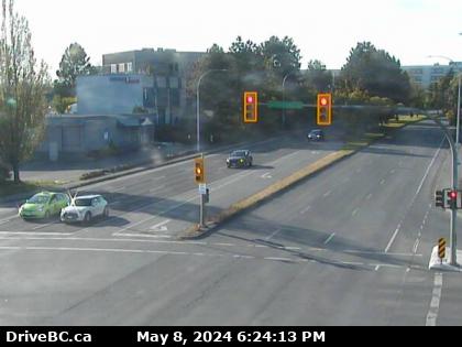 Hwy 17 at Cloverdale Ave - N