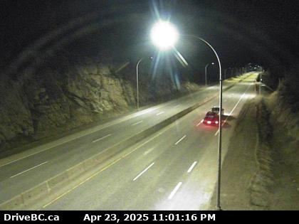 Traffic Cam Hwy-5, 61km south of Merritt, looking north. (elevation: 1193 metres)