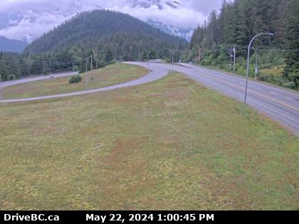 Traffic Cam Hwy-1 at Hwy-7 near Hope, looking west. (elevation: 85 metres)