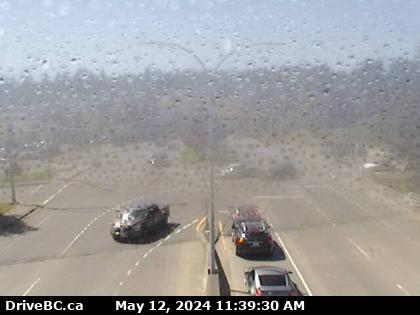 Traffic Cam Hwy-1 at Helmcken overpass, looking south. (elevation: 40 metres)