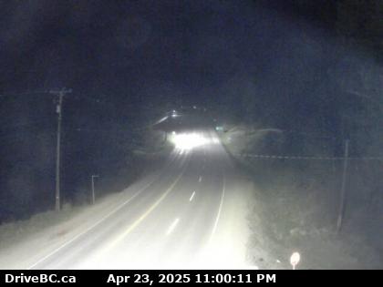 Traffic Cam Hwy-3 at Frontage Rd on the west side of Princeton, looking south. (elevation: 700 metres)