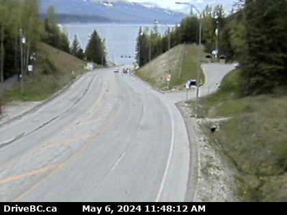 Hwy 23, near the Upper Arrow Lake ferry landing at Galena Bay, looking at end of lineup. 