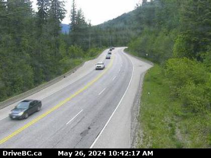 Traffic Cam Hwy-1 at Annis Pit, 8 km southwest of Sicamous, looking east. (elevation: 418 metres)