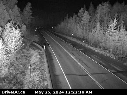Traffic Cam Hwy-16, at West Twin Creek, looking west. (elevation: 895 metres)
