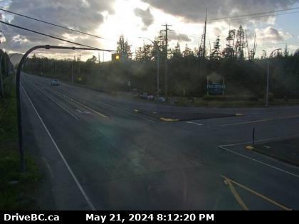 Traffic Cam Hwy-19 at Campbell Way in Port McNeil, looking west. (elevation: 93 metres)